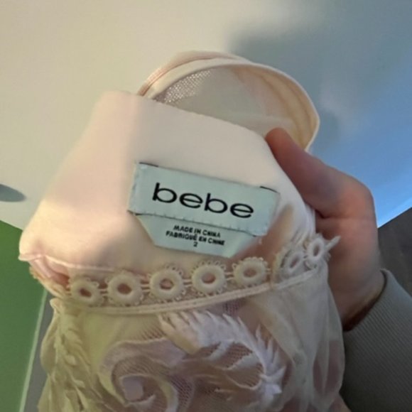 STUNNING BEBE BABY PINK EMBROIDERED HIGH LOW DRESS SHEER LACE TOP SIZE SMALL - Picture 5 of 8